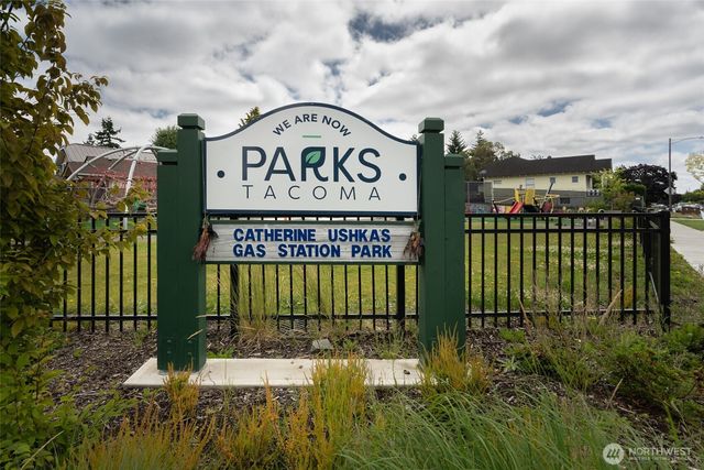 5030 S Park Avenue S, Tacoma, WA 98408