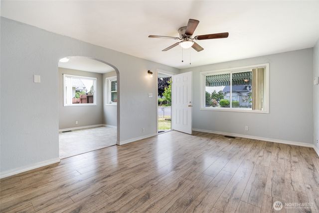 5030 S Park Avenue S, Tacoma, WA 98408