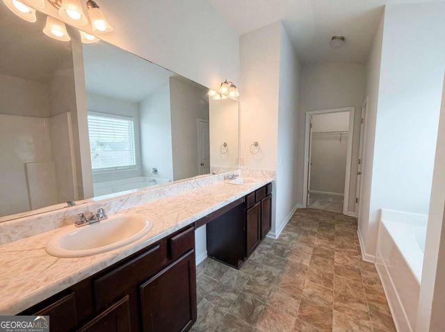 177 Hill Crest Circle, Hiram, GA 30141