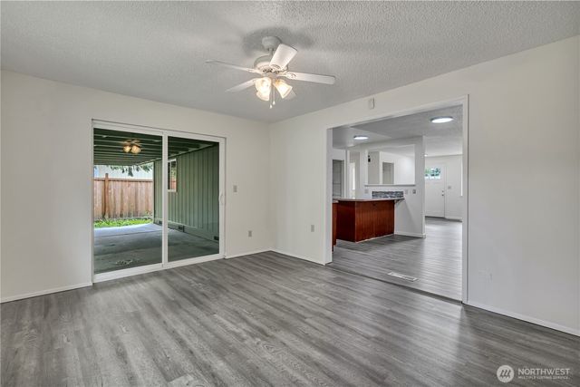 348 NE Holly Leaf Lane, Bremerton, WA 98311