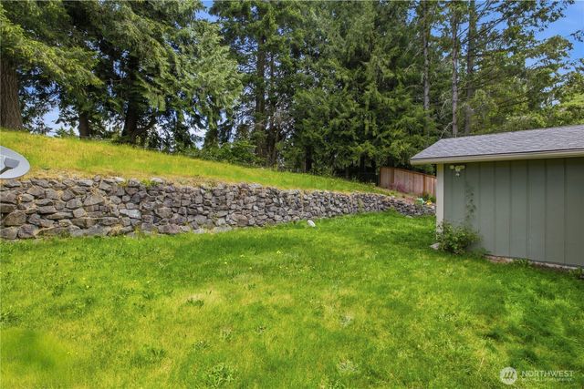 348 NE Holly Leaf Lane, Bremerton, WA 98311