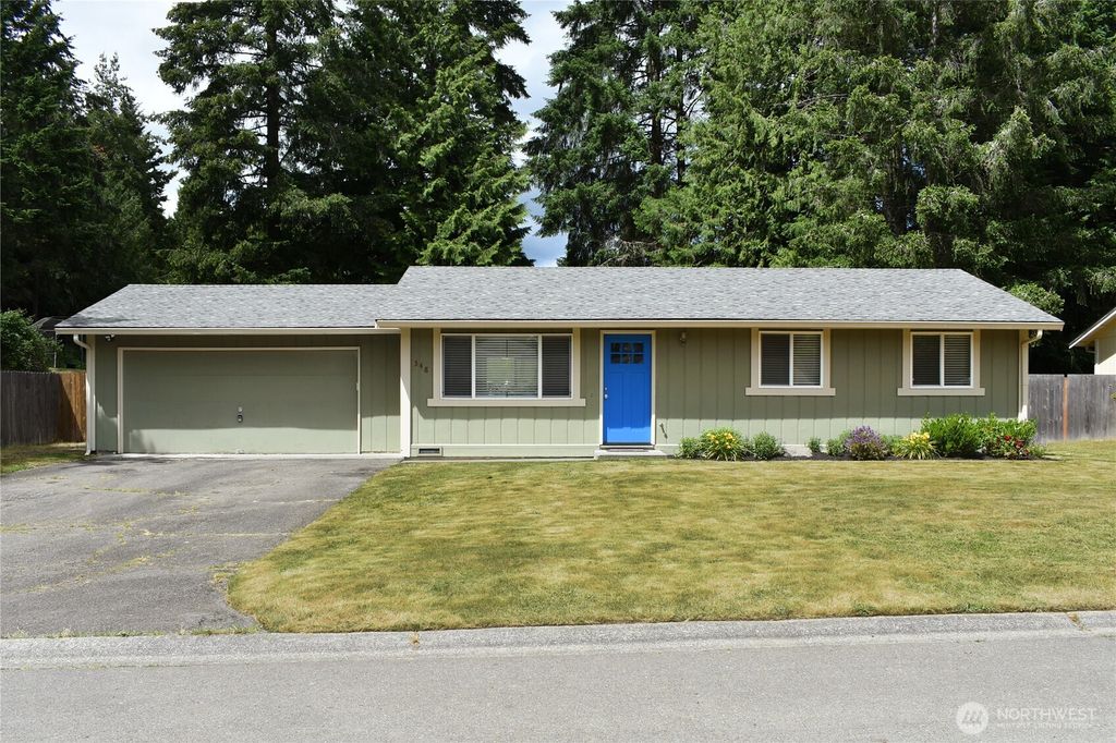 348 NE Holly Leaf Lane, Bremerton, WA 98311