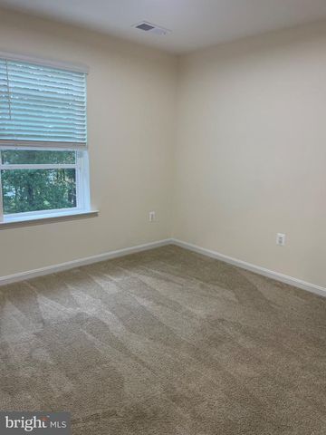2889 WHITE TAIL DR, Locust Grove, VA 22508