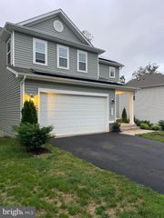 2889 WHITE TAIL DR, Locust Grove, VA 22508