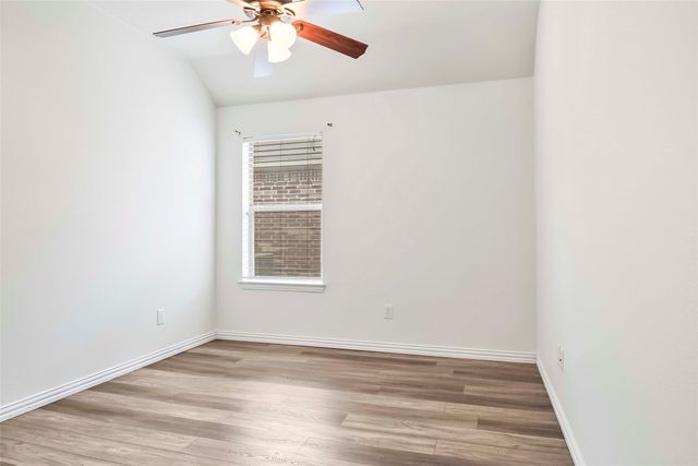 1345 Elkford Lane, Fort Worth, TX 76247