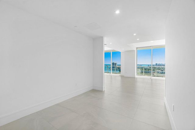 220 Lake Shore Drive 2012, Lake Park, FL 33403