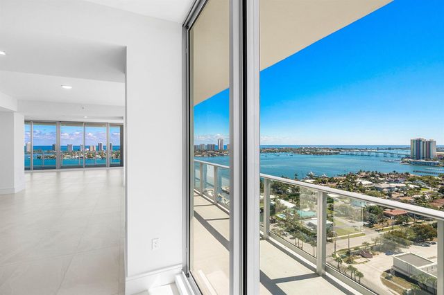 220 Lake Shore Drive 2012, Lake Park, FL 33403