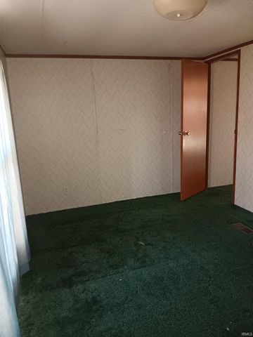 104 E IN Street, Holland, IN 47541