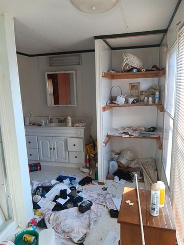 104 E IN Street, Holland, IN 47541