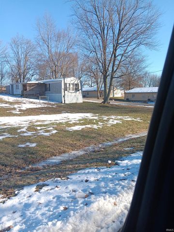 104 E IN Street, Holland, IN 47541