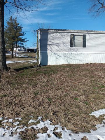 104 E IN Street, Holland, IN 47541