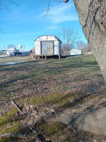 104 E IN Street, Holland, IN 47541