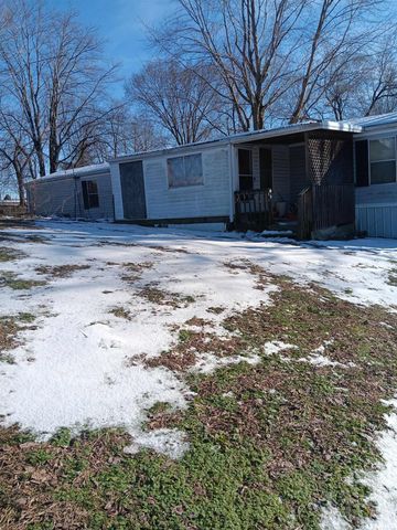 104 E IN Street, Holland, IN 47541