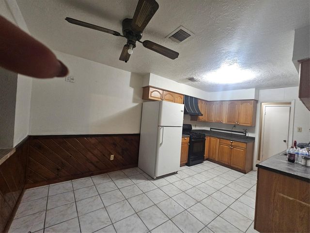 4011 Alshire Drive, Spring, TX 77373