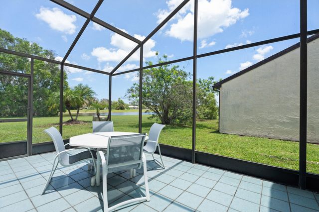 2225 SE Barrington Street, Port St Lucie, FL 34952