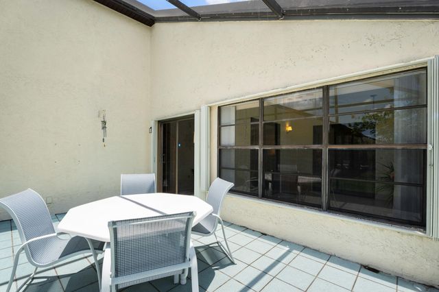 2225 SE Barrington Street, Port St Lucie, FL 34952
