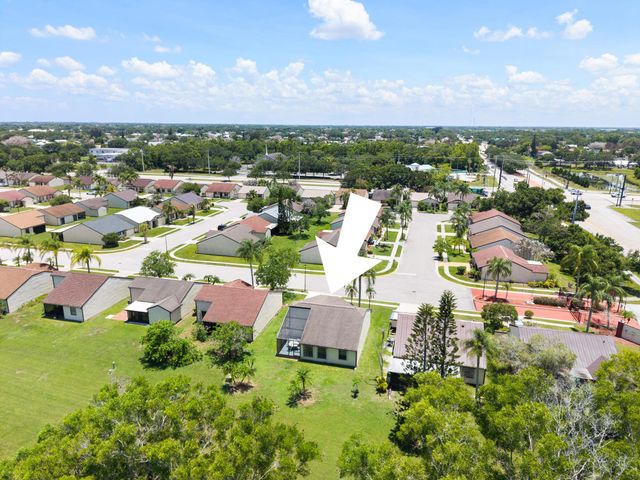 2225 SE Barrington Street, Port St Lucie, FL 34952