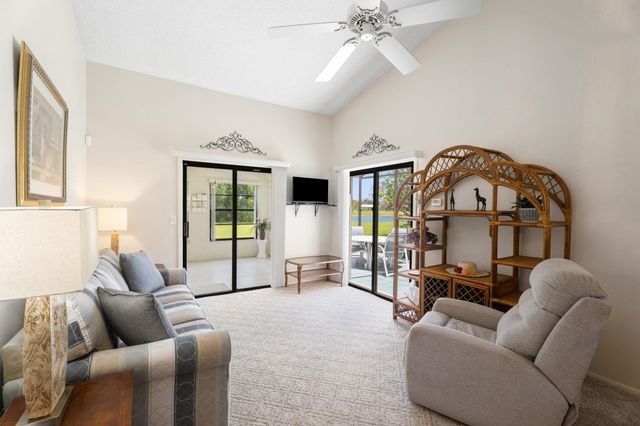 2225 SE Barrington Street, Port St Lucie, FL 34952