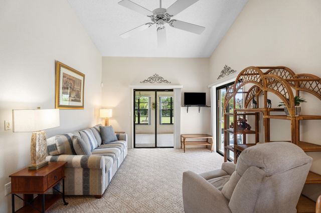 2225 SE Barrington Street, Port St Lucie, FL 34952