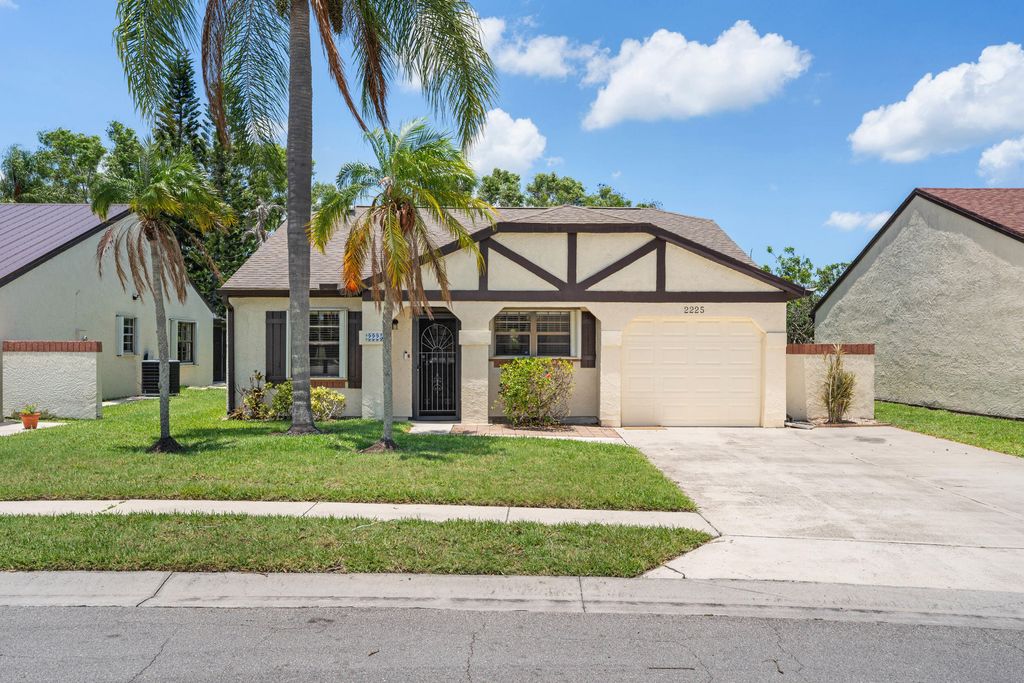 2225 SE Barrington Street, Port St Lucie, FL 34952
