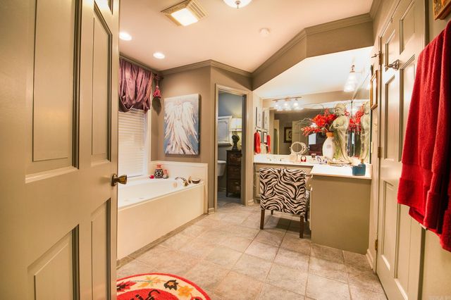 572 Cherrywood Drive, Cabot, AR 72023