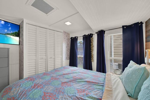 833 Nettles Boulevard, Jensen Beach, FL 34957