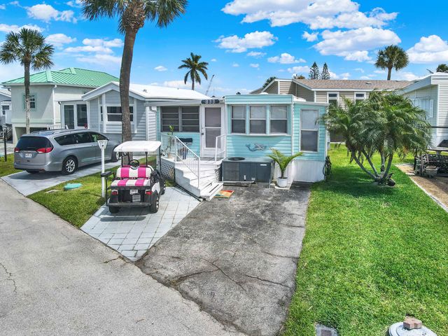 833 Nettles Boulevard, Jensen Beach, FL 34957