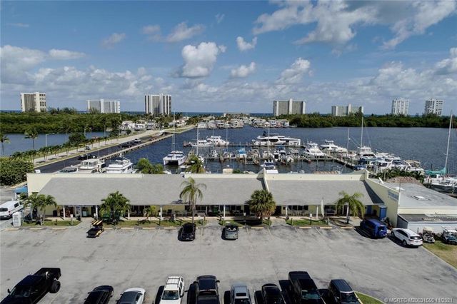 833 Nettles Boulevard, Jensen Beach, FL 34957