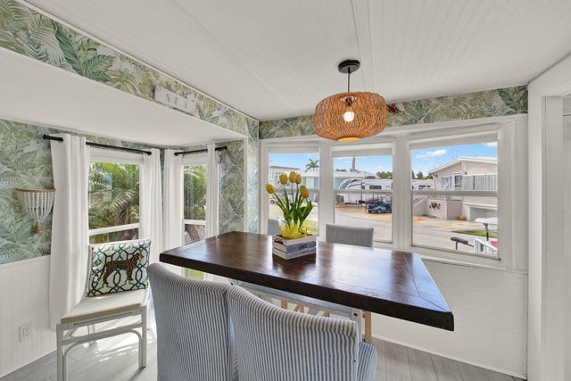 833 Nettles Boulevard, Jensen Beach, FL 34957