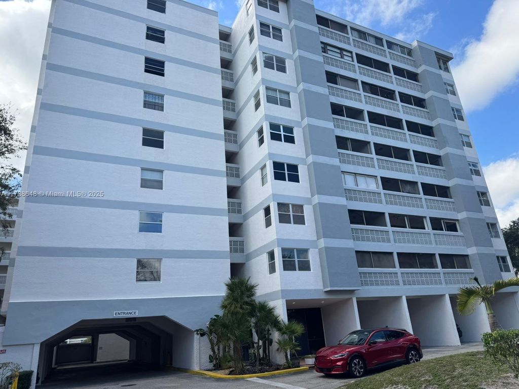 3301 Spanish Moss Ter 415, Lauderhill, FL 33319