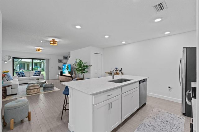 6001 Woods Edge Circle, Riviera Beach, FL 33410