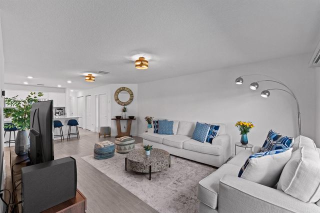 6001 Woods Edge Circle, Riviera Beach, FL 33410