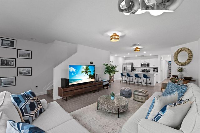 6001 Woods Edge Circle, Riviera Beach, FL 33410