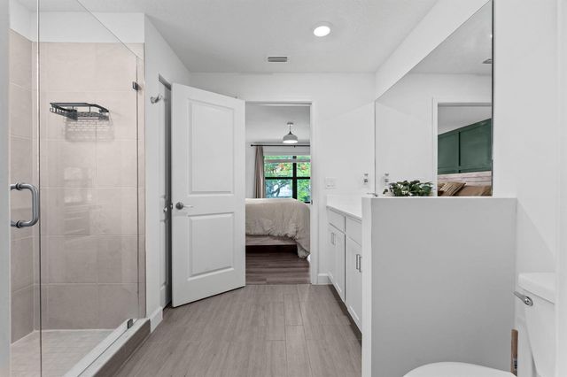 6001 Woods Edge Circle, Riviera Beach, FL 33410