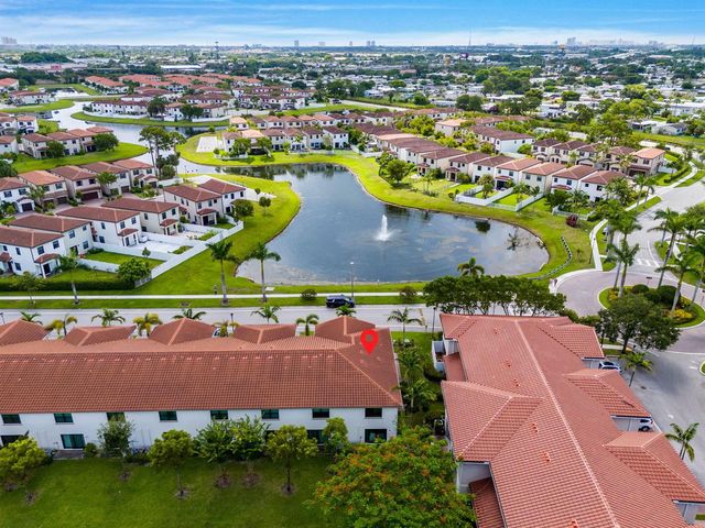 6001 Woods Edge Circle, Riviera Beach, FL 33410