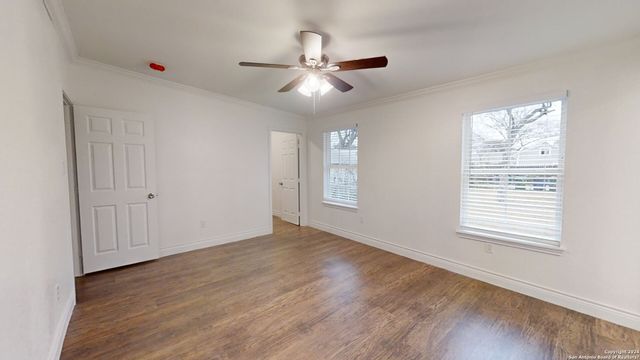 1119 MCKINLEY AVE, San Antonio, TX 78210