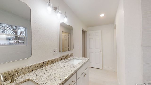 1119 MCKINLEY AVE, San Antonio, TX 78210