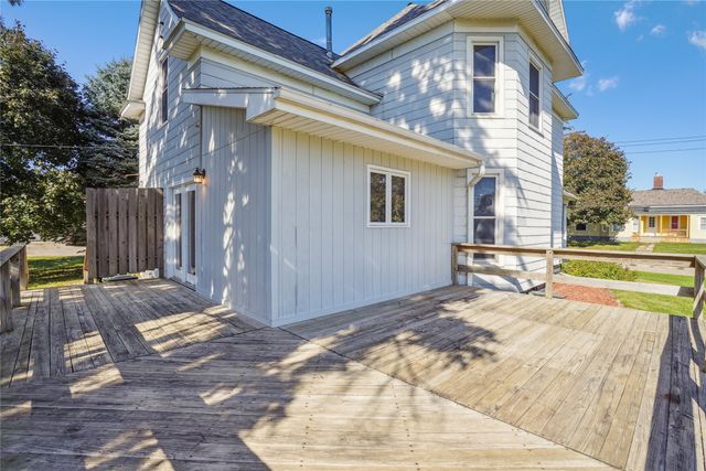 106 E Jefferson Street, Montezuma, IA 50171