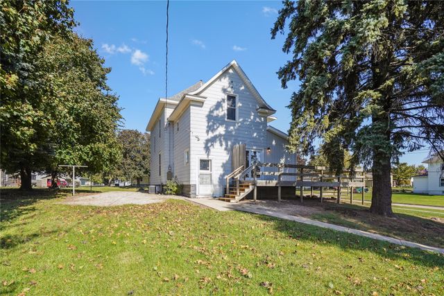 106 E Jefferson Street, Montezuma, IA 50171