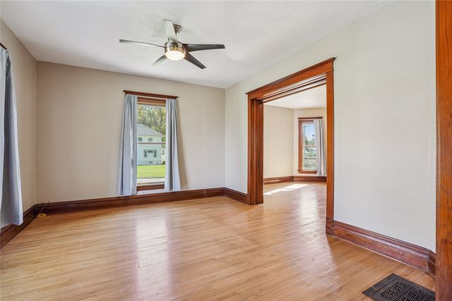 106 E Jefferson Street, Montezuma, IA 50171