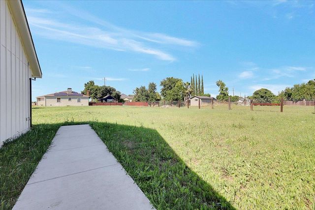 1102-1112 Barry Rd, Yuba City, CA 95991