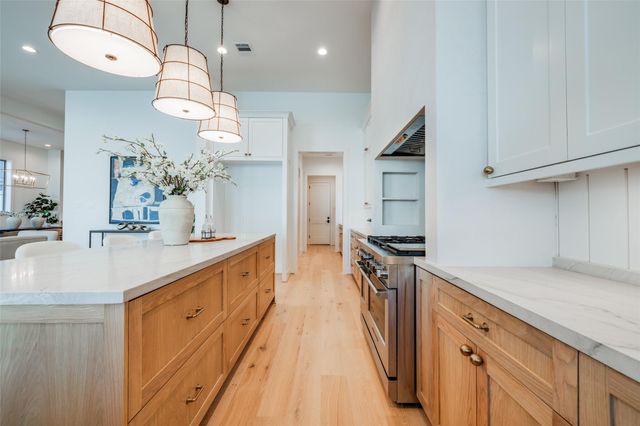1906 Woodhead Street, Houston, TX 77019
