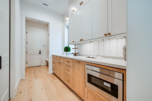 1906 Woodhead Street, Houston, TX 77019