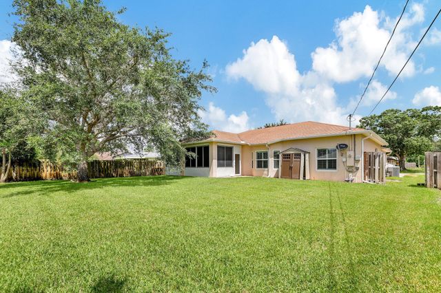 2426 SE Betty Road, Port St Lucie, FL 34952