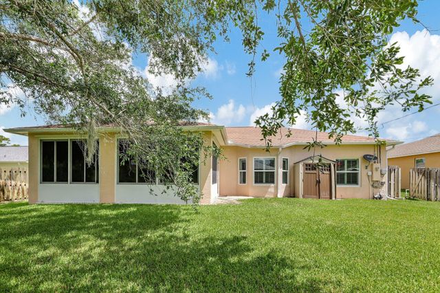 2426 SE Betty Road, Port St Lucie, FL 34952