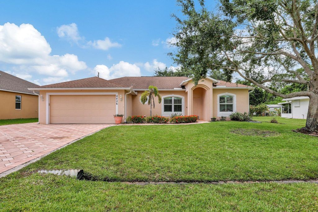 2426 SE Betty Road, Port St Lucie, FL 34952