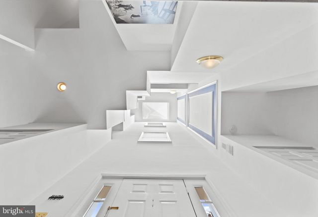 101 W HILL STREET, Baltimore, MD 21230