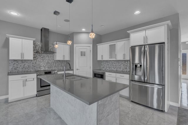 4300 SW 33rd Street, Des Moines, IA 50321