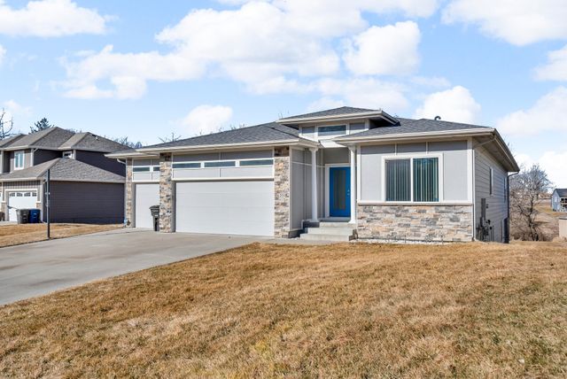 4300 SW 33rd Street, Des Moines, IA 50321