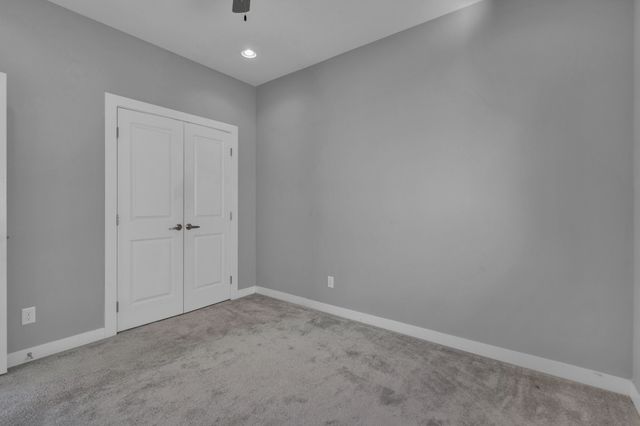 4300 SW 33rd Street, Des Moines, IA 50321